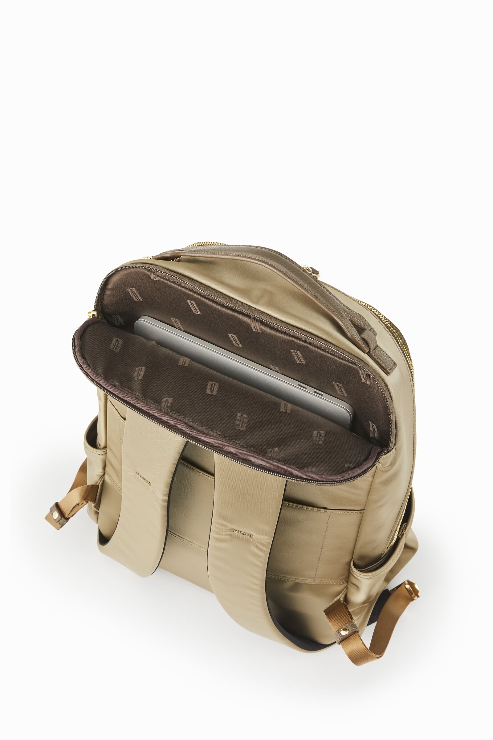 アルヴァーノ バックパック 15.6 トープ｜サムソナイト(Samsonite)公式
