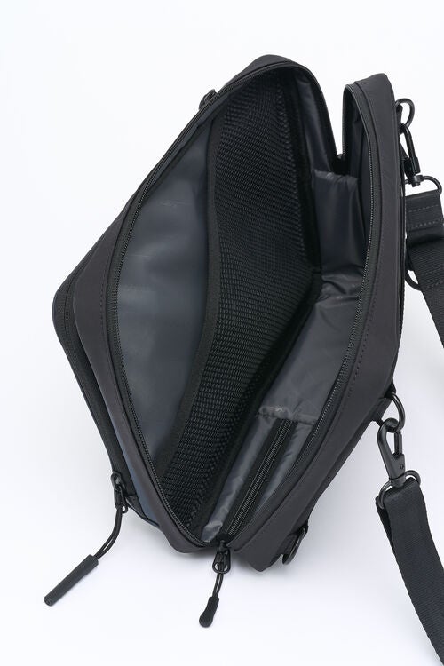 サブリム クロスボディ M