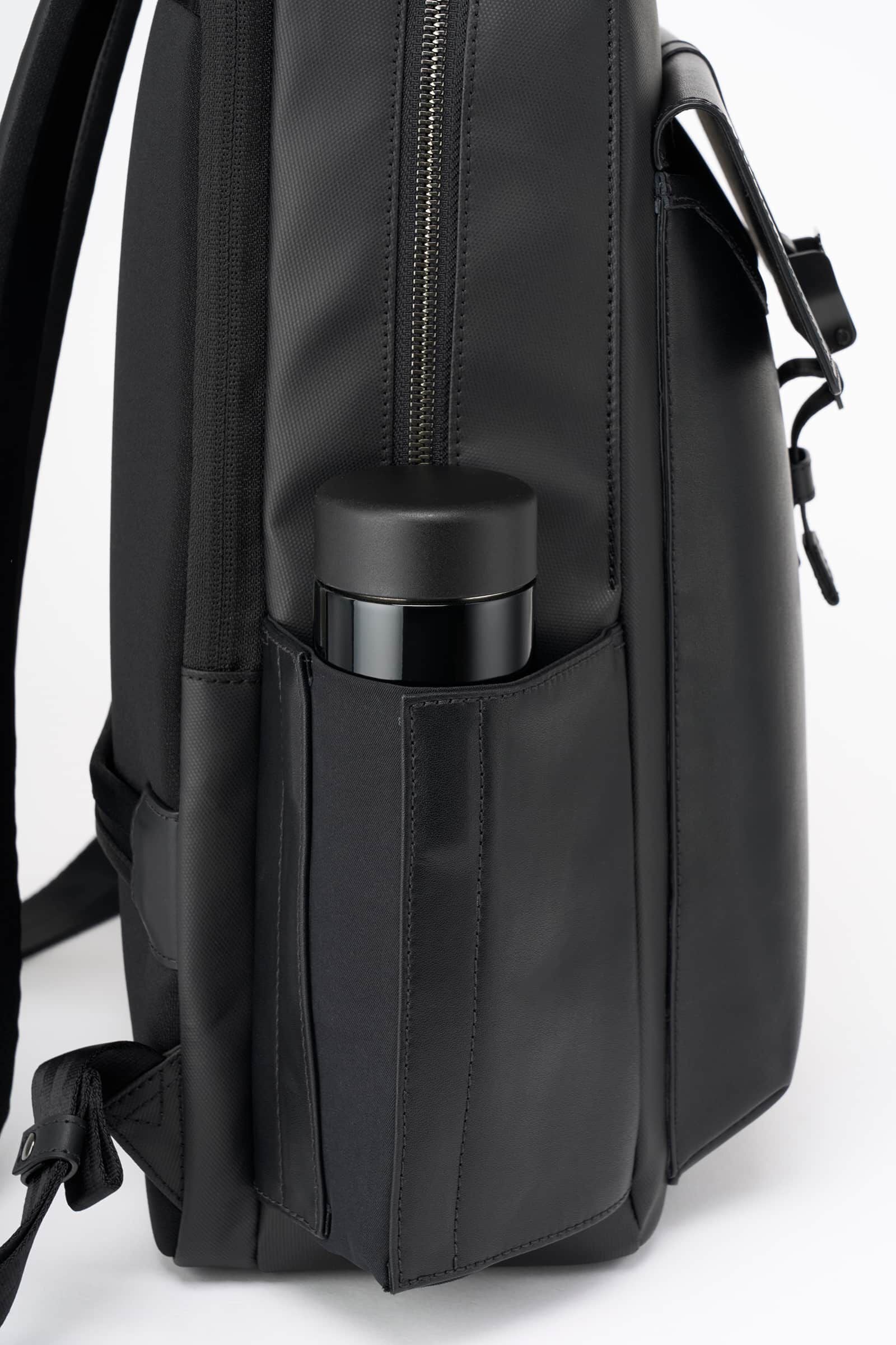 エクスフライツ バックパック M ブラック｜サムソナイト(Samsonite