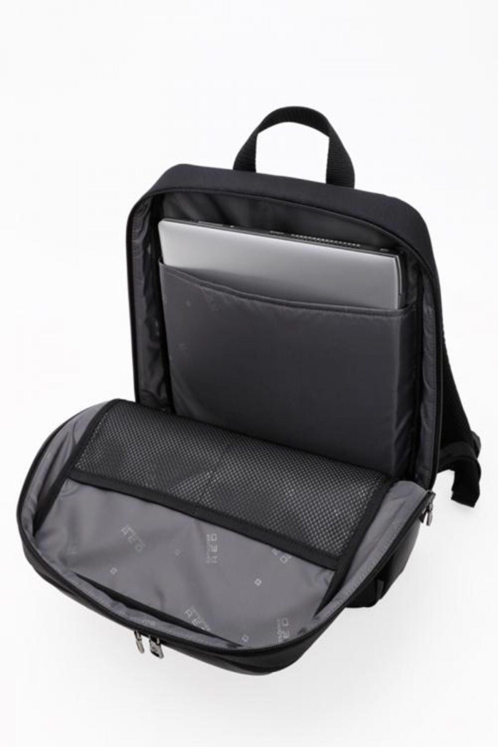 アーバンズ 3 バックパック ブラック ｜スーツケース、キャリーケース