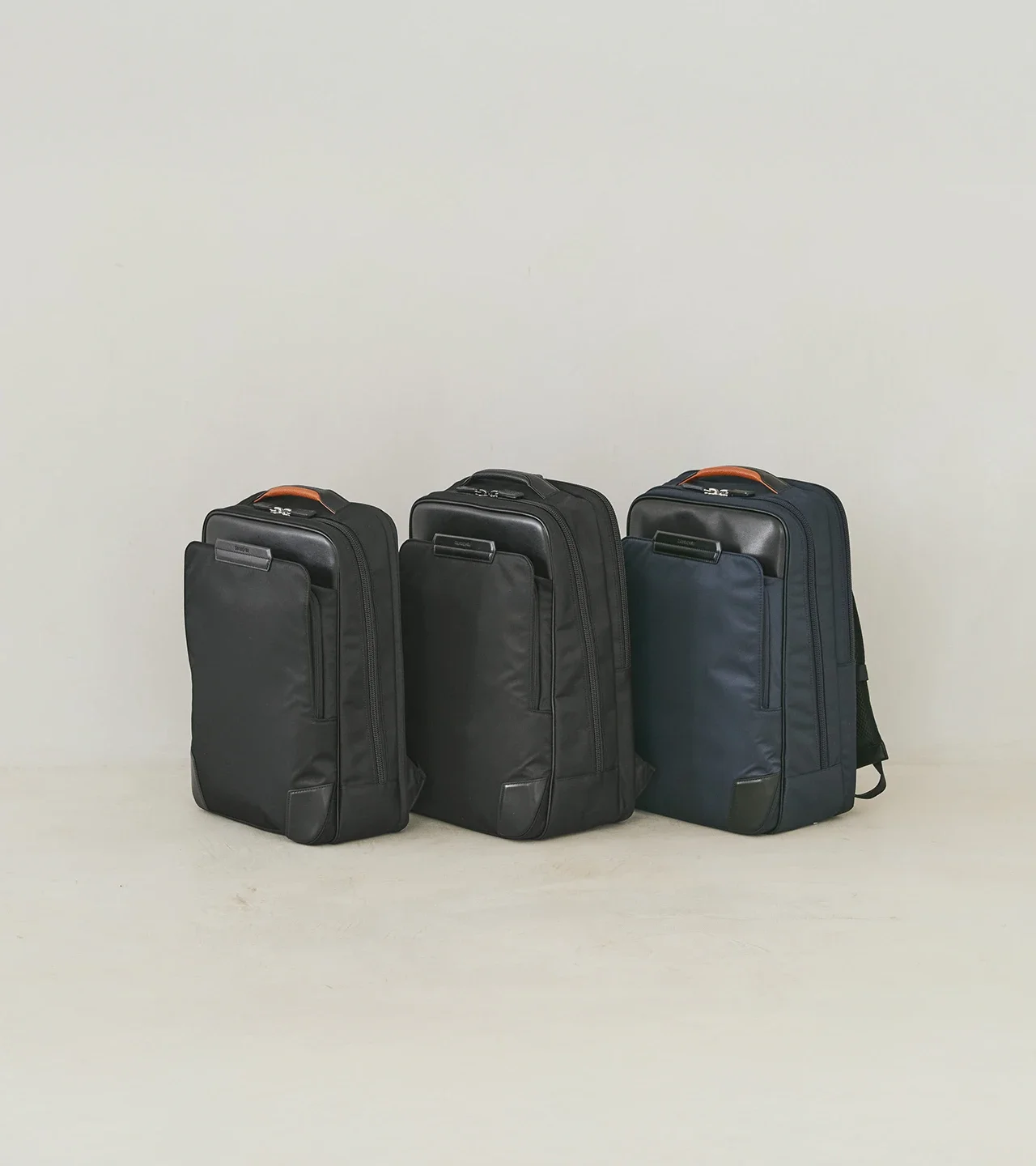 Samsonite（サムソナイト）EPID4（エピッドフォー）のカラーバリエーション。ブラックオレンジ、フルブラック、ネイビーオレンジの3カラー展開