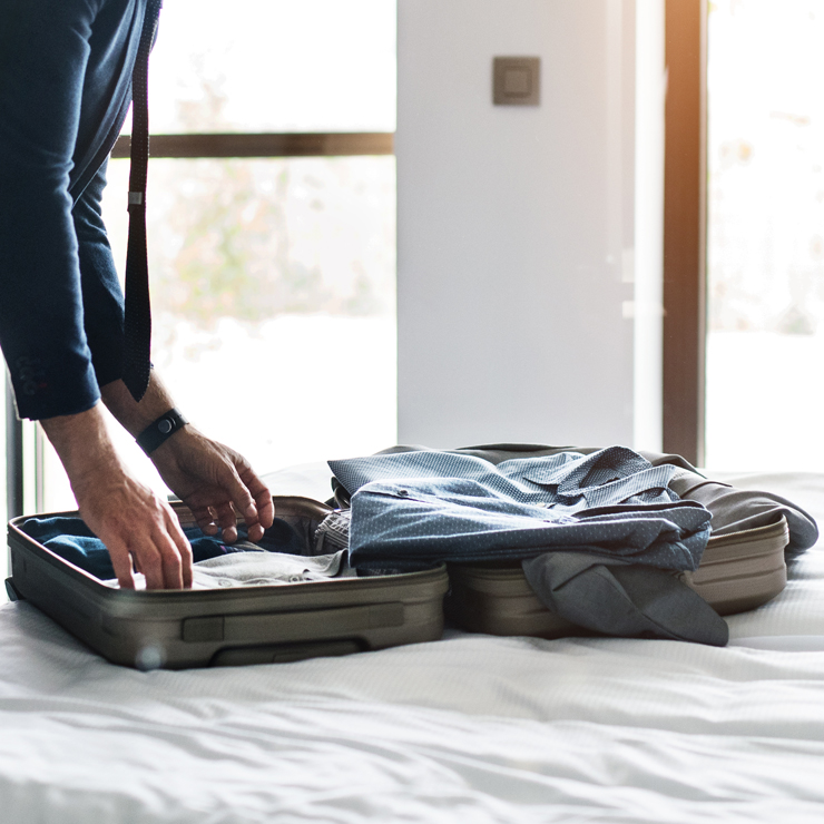 スーツケースのパッキング術｜スーツケース、ビジネスバッグ