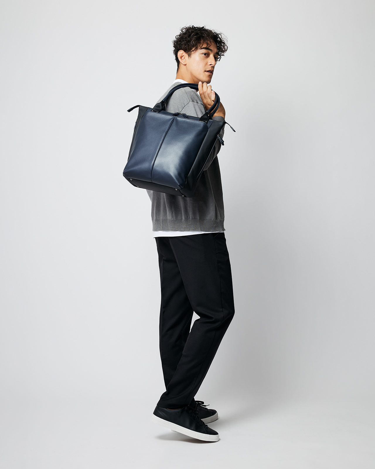 MODERNICLE2 - Tote Bag