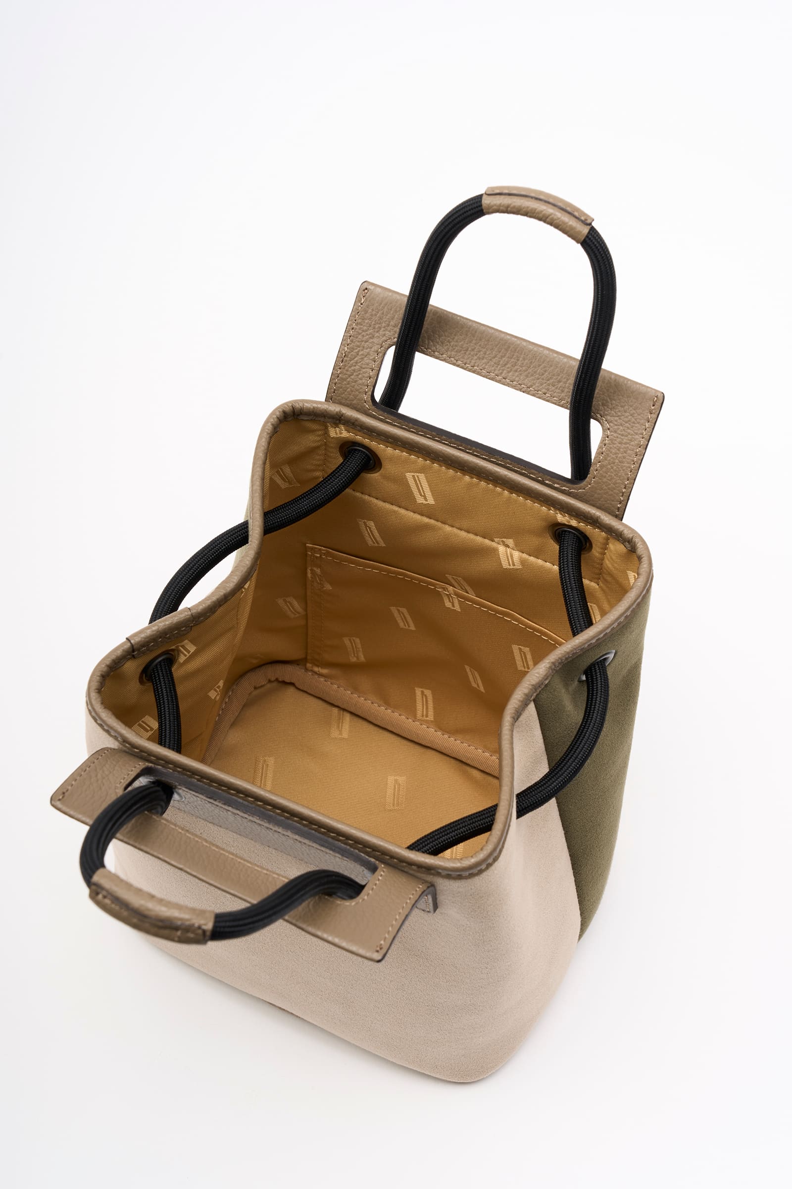 スエードぺブル ボンサック  detail | Hartmann