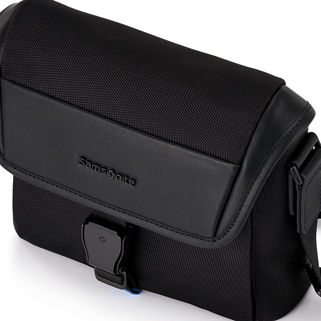 アンダースコア クロスボディバッグ