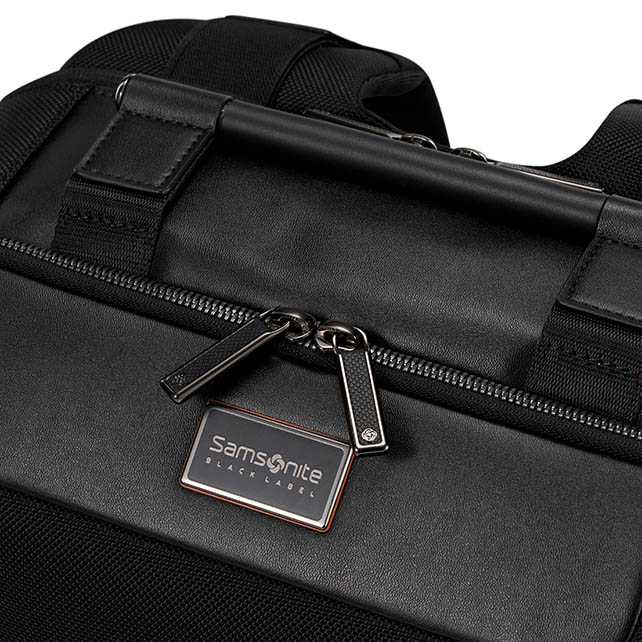 シグネチャー バックパック