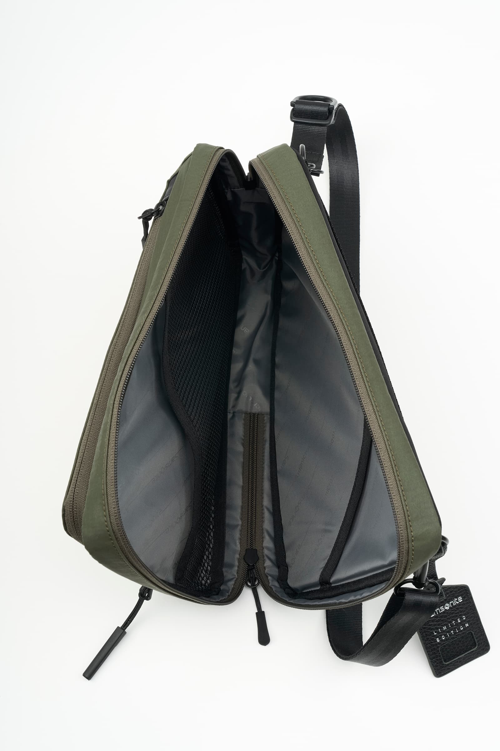 クロスボディ M G