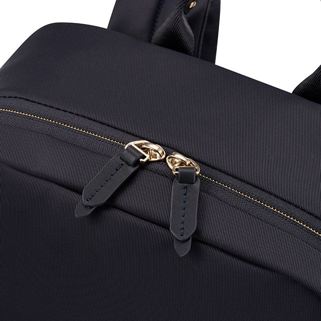 オードリナ バックパックレクタングル 15.6