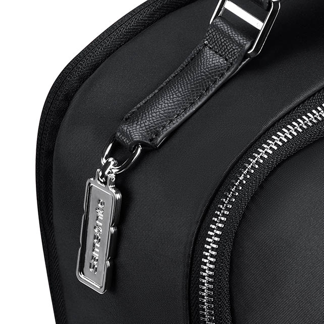 カリッサ エヴォ ラウンドバックパック 15.6