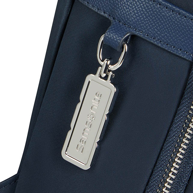 カリッサ エヴォ スリムバックパック 14