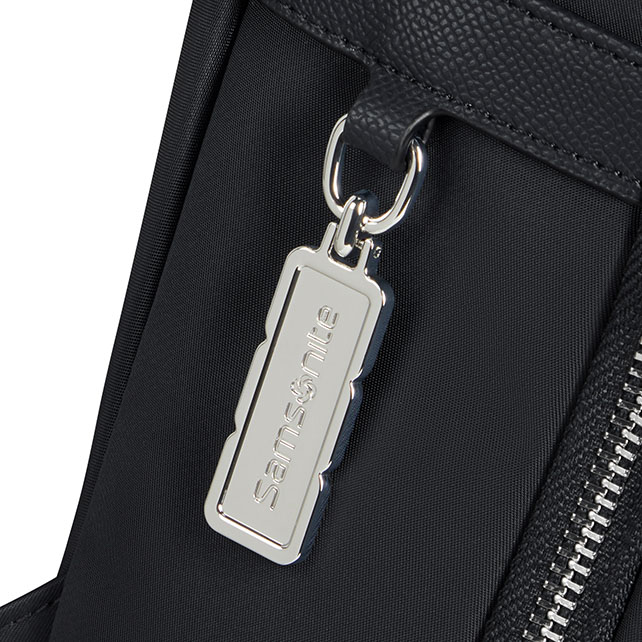 カリッサ エヴォ スリムバックパック 14