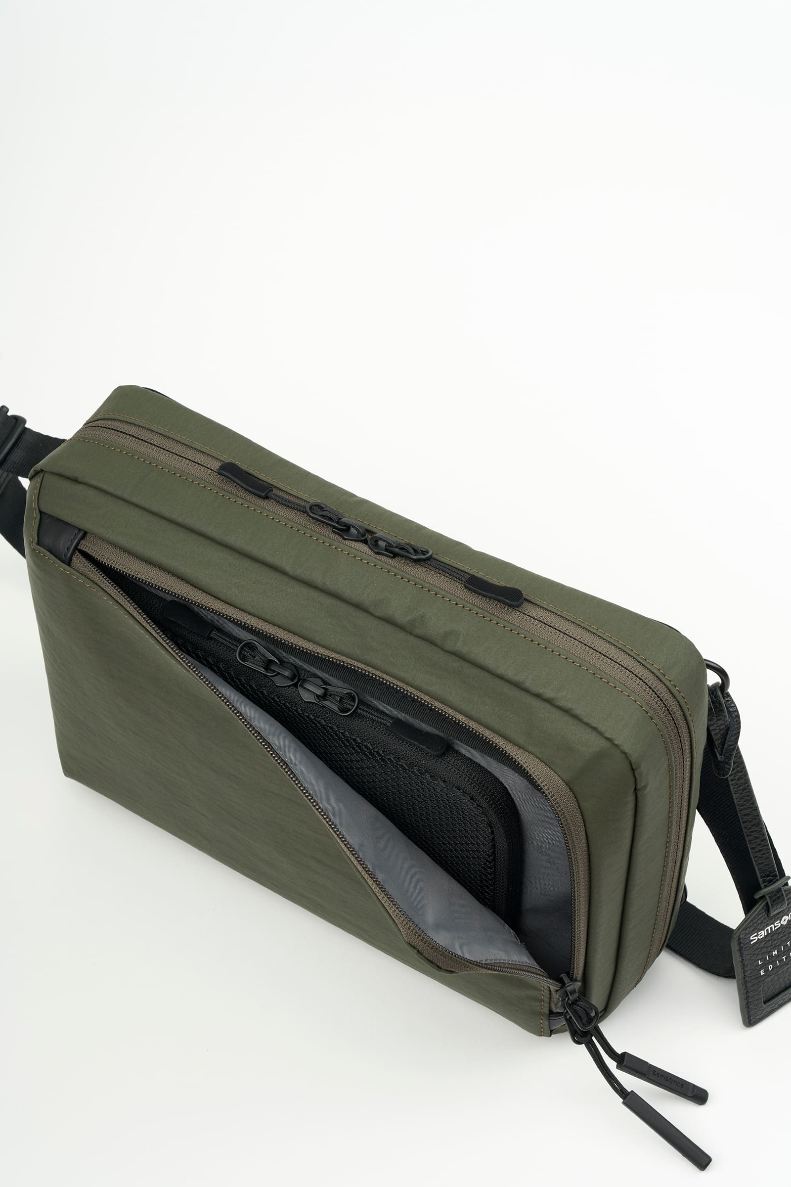 クロスボディ M G