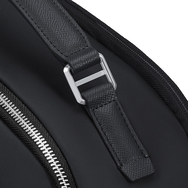 カリッサ エヴォ ラウンドバックパック 15.6