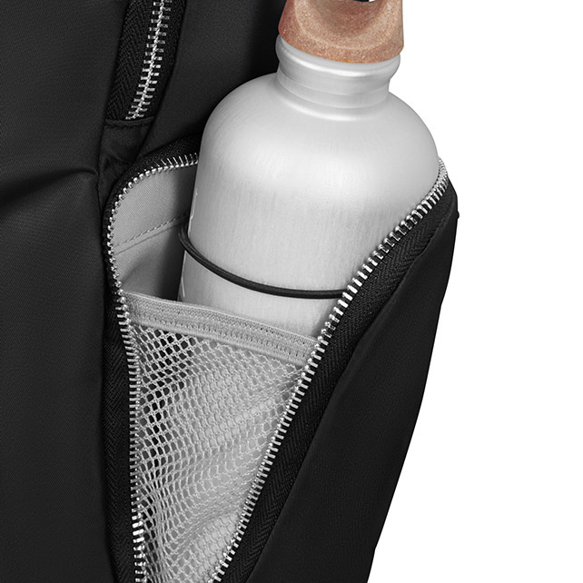 カリッサ エヴォ ラウンドバックパック 15.6